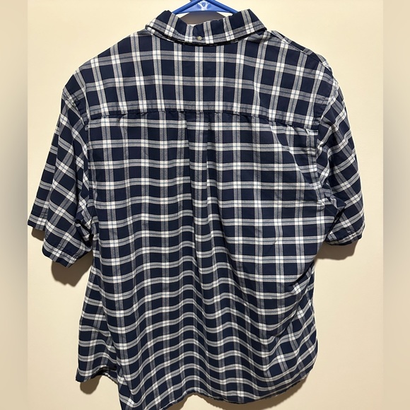 Men’s Large St. John’s Bay Casual Button Down Shirt - Picture 3 of 3
